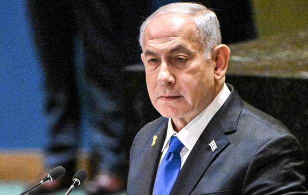 «Лишний» палец и пропадающее кольцо: как три видео премьера Нетаньяху за несколько дней породили волну недоверия