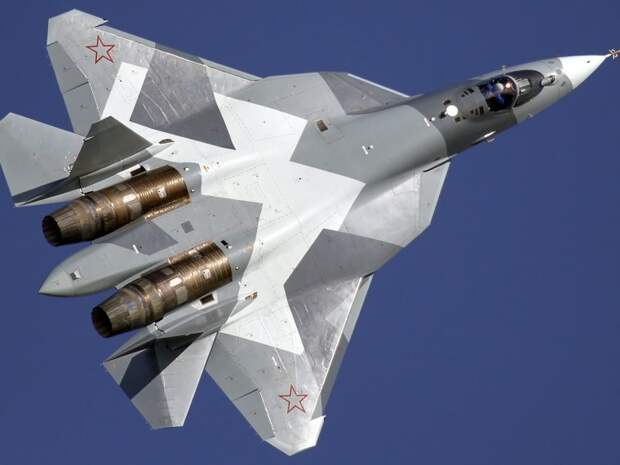 Первые истребители пятого поколения Су-57 планируют передать военным в этом году Первые истребители пятого поколения Су-57 планируют передать военным в этом году