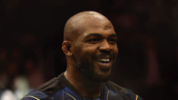 Чемпион UFC Джонс заявил, что знает дату возвращения в октагон