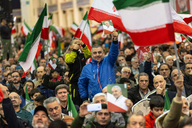 Asia Times: паралич США в отношении Ирана обусловлен нехваткой военно-морских сил