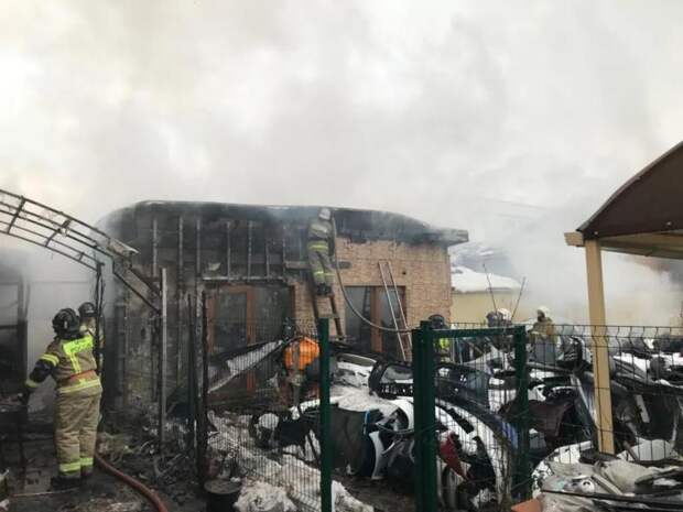 В Адыгее подросток получил ожоги, пытаясь потушить пожар
