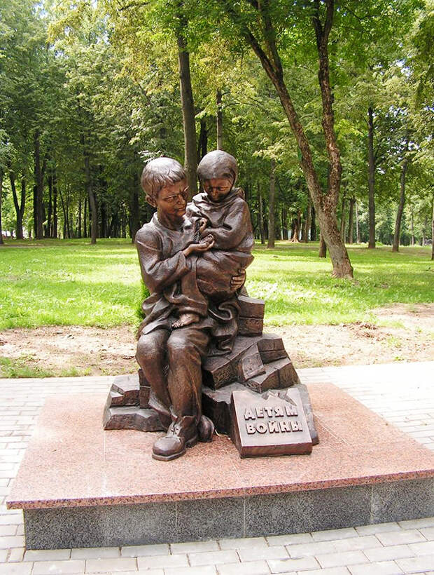 Памятный знак «Детям войны», Витебск, Белоруссия, Европа