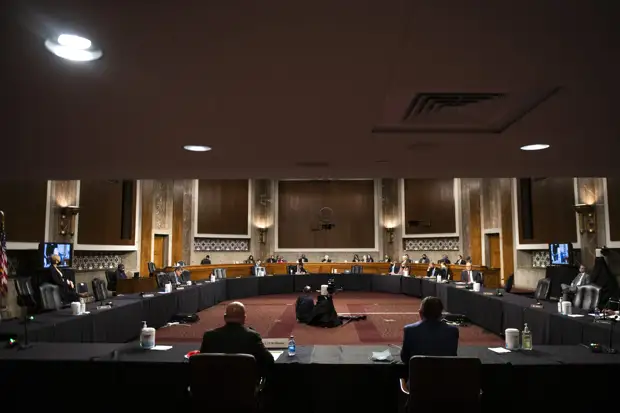 «Неубедительный» удар: почему сенаторы-демократы недовольны действиями Байдена в связи с авианалётом на Сирию