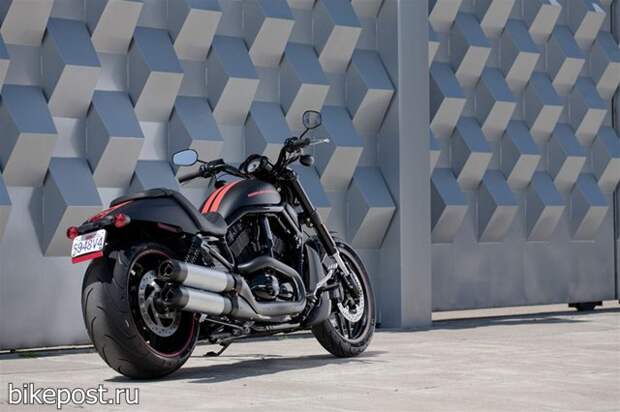 10-летний юбилей мотоциклов Harley-Davidson V-Rod