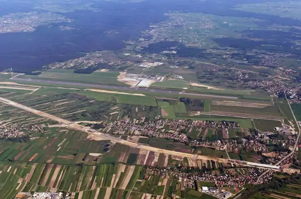 Польский Жешув превращается в базу подготовки иностранных наемников для Украины