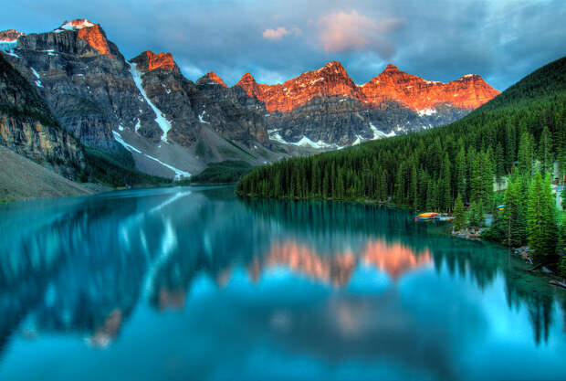 Moraine Lake Sunrise