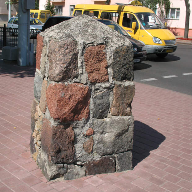 Стой (стоит), как межевой Стой (стоит), как межевой