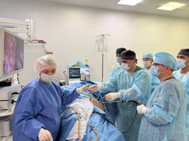 В Крыму провели уникальную операцию на кишечнике