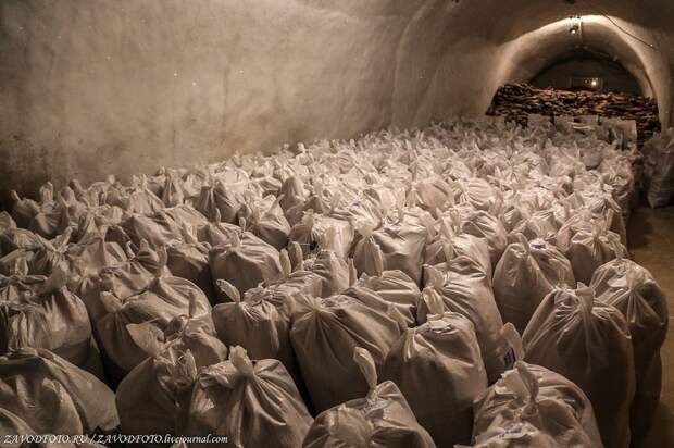 Блог - Ямальский мерзлотник — крупнейший природный холодильник в мире, где можно заблудиться Ямальский мерзлотник — крупнейший природный холодильник в мире, где можно заблудиться