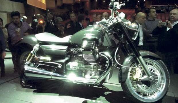 Презентация обновленного Moto Guzzi California