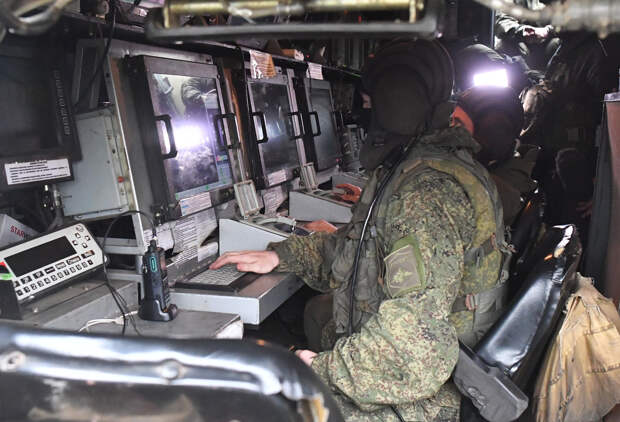 Система ПВО сбила летевший на Москву беспилотник