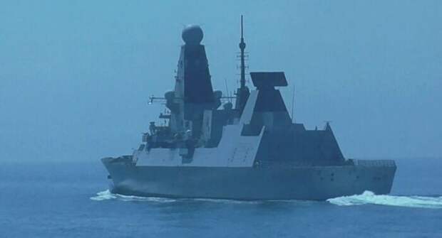 Британский эсминец Defender дважды за неделю нарушил границы России