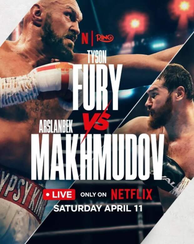 Российский боксер Махмудов проведет бой с возобновившим карьеру Тайсоном Фьюри