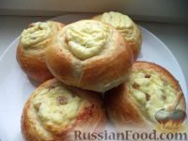 Фото к рецепту: Ватрушки домашние