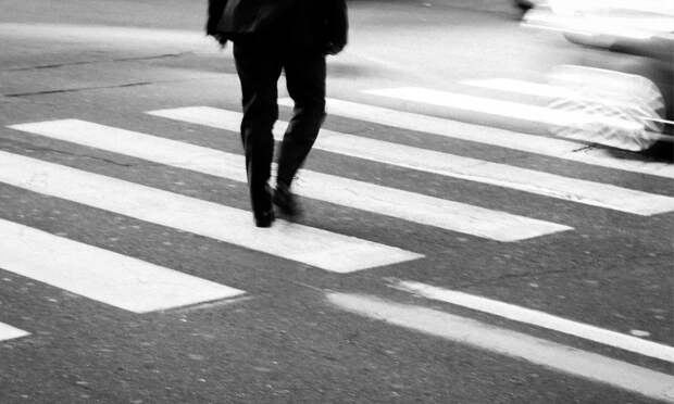 В Архангельске на пешеходном переходе насмерть сбили мужчину
