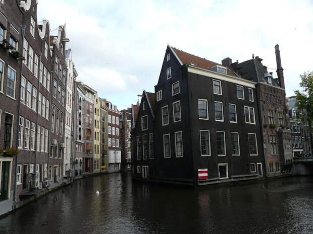 progylka-po-kanalam-amsterdama