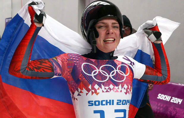 Российская спортсменка Елена Никитина, завоевавшая бронзовую медаль в соревнованиях по скелетону среди женщин на зимних Олимпийских играх в Сочи