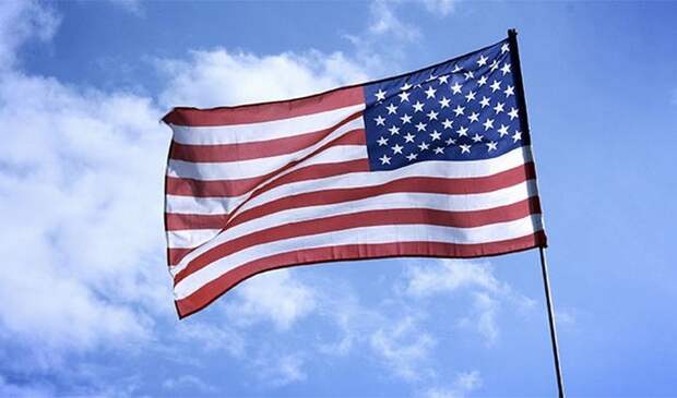 Современный флаг США.