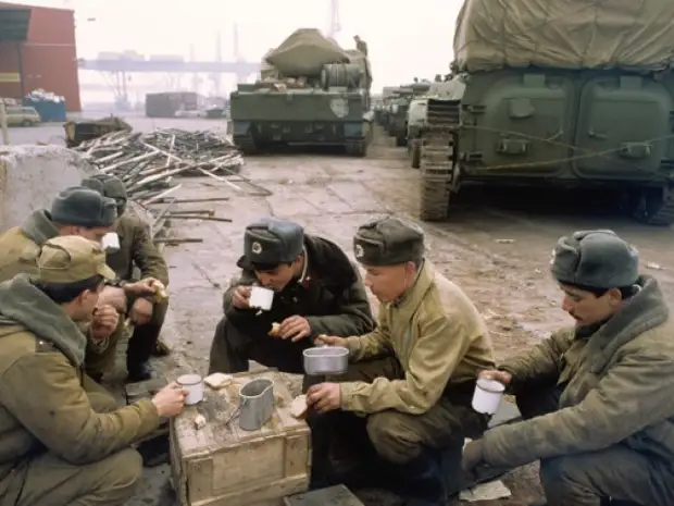 «Русские, убирайтесь!» 30 лет назад огромная советская армия уходила из Европы