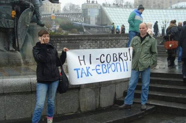 Наглядная агитация для сознательных украинцев