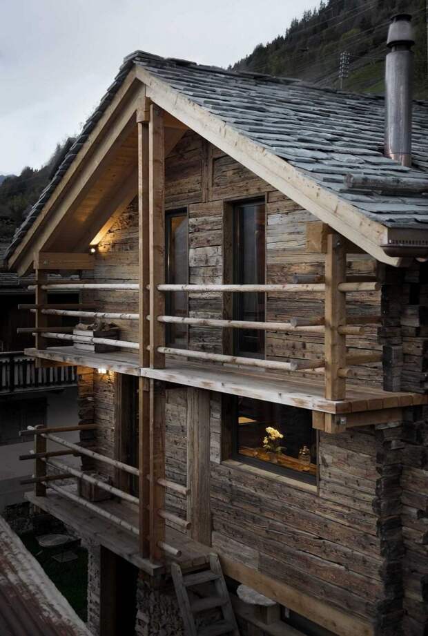 Как в Швейцарии превратили 200-летний сарай в уютный 3-этажный дом