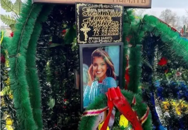 В Белгороде похоронили покончившую с собой модель Playboy Лидию Пономареву — фото