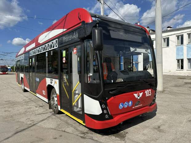 В Туле отмечают вековой юбилей трамваев и развитие экологически чистого транспорта