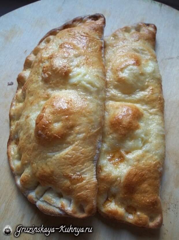 Гурийские хачапури с сыром и вареными яйцами (9)