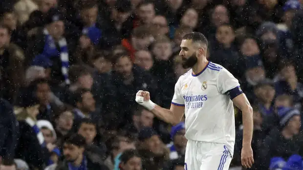 Хет-трик Бензема позволил "Реалу" обыграть "Челси" в четвертьфинале Лиги чемпионов