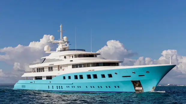 Яхтой Axioma Яхтой Axioma