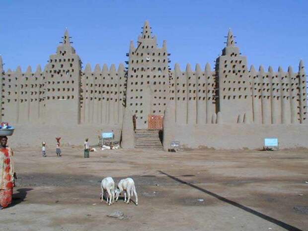 3. В Мали находится Великая мечеть Дженне архитектура, африка, интересно, как живут люди, племена Африки, фото