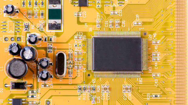 Трамп ввел пошлину в 25% на импорт передовых микрочипов