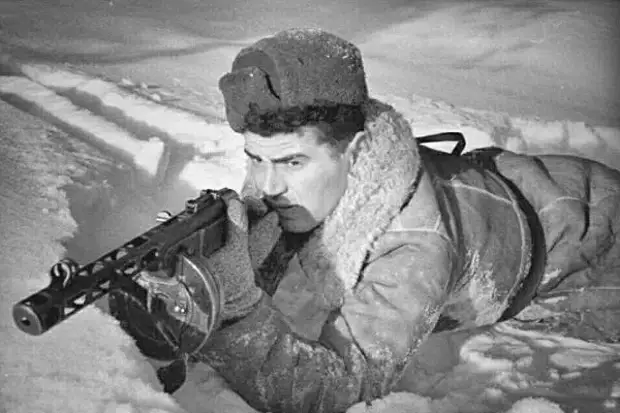 Один в поле воин: как красноармейцы в одиночку уничтожили больше сотни немцев за один бой?