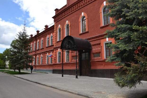 Гендиректора двух УК обвиняют в причинении ущерба ресурсопоставщикам на сумму более 25 млн рублей