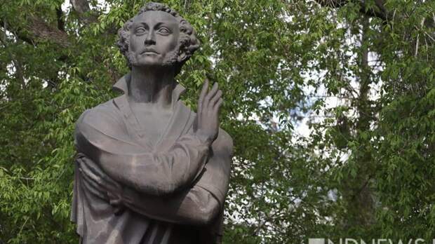 300 фактов о Екатеринбурге. Пушкин-каратист или поэт в сорочке