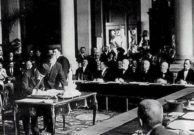 Подписание Лозаннского мирного договора между Королевством Италия и Османской империей, 18 октября, 1912 г.