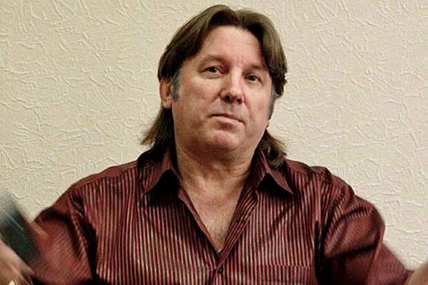 Певица Куртукова отказалась от песни Лозы "Сосеночки"