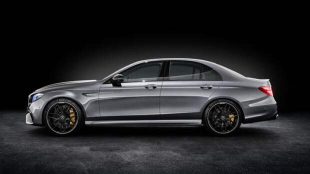 Самый быстрый седан Mercedes-AMG E63s W213 (10 фото)