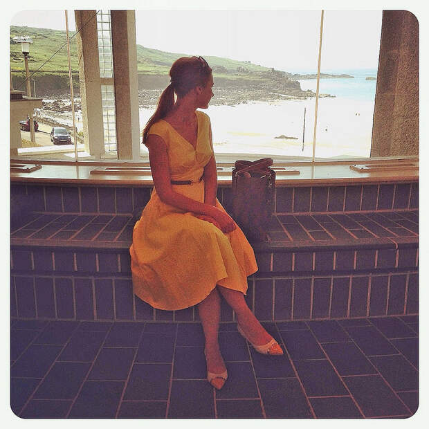 Yellow dress at The Tate, St. Ives, Cornwall
