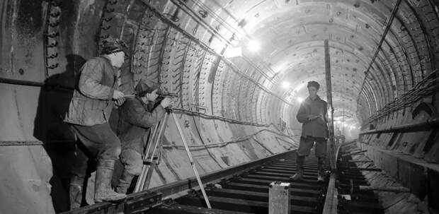 Строительство метро в СССР. Источник Яндекс картинки