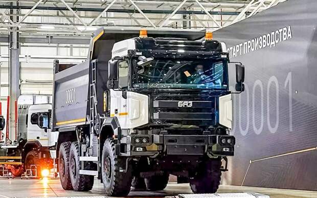6×6, клиренс 400 мм: новый российский грузовик пошел в серию