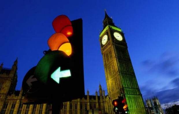 Лондонскому светофору скоро будет уже 150 лет. | Фото: thetimes.co.uk.