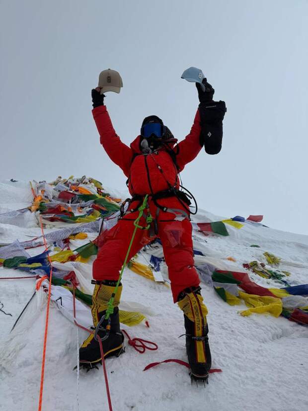 Виктория Боня поделилась секретами покорения Эвереста: «Палец примерз к экрану»