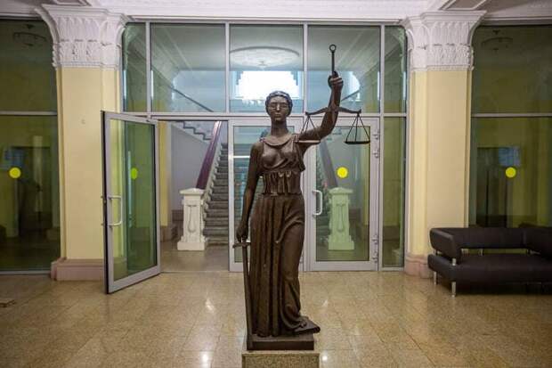 В областном центре осудили стоматолога-наркомана