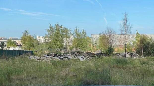 Прокуратура добилась вывоза отходов с земельного участка на Дунайской улице