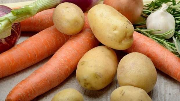 Почему морковь и картофель стали дороже бананов
