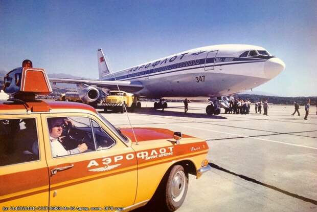 1978 Ил-86 СССР-86000 в Адлере. Осень 1978 года 1978 Ил-86 СССР-86000 в Адлере. Осень 1978 года