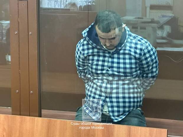Вчера, в рамках расследования теракта, произошедшего в Крокус Сити Холл, следственными органами были задержаны три человека, подозреваемых в причастности к этому преступлению.