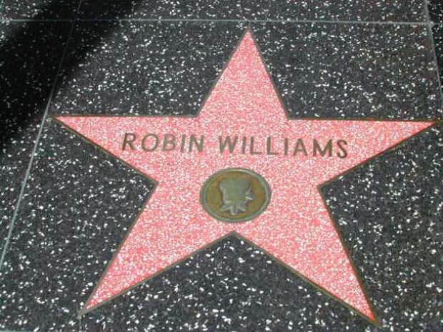 commons.wikimedia.org-Robin_Williams_Walk_of_Fame