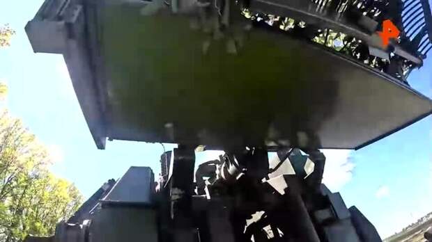 Расчет "Тор-М2" сбил украинский вертолет и два больших беспилотника